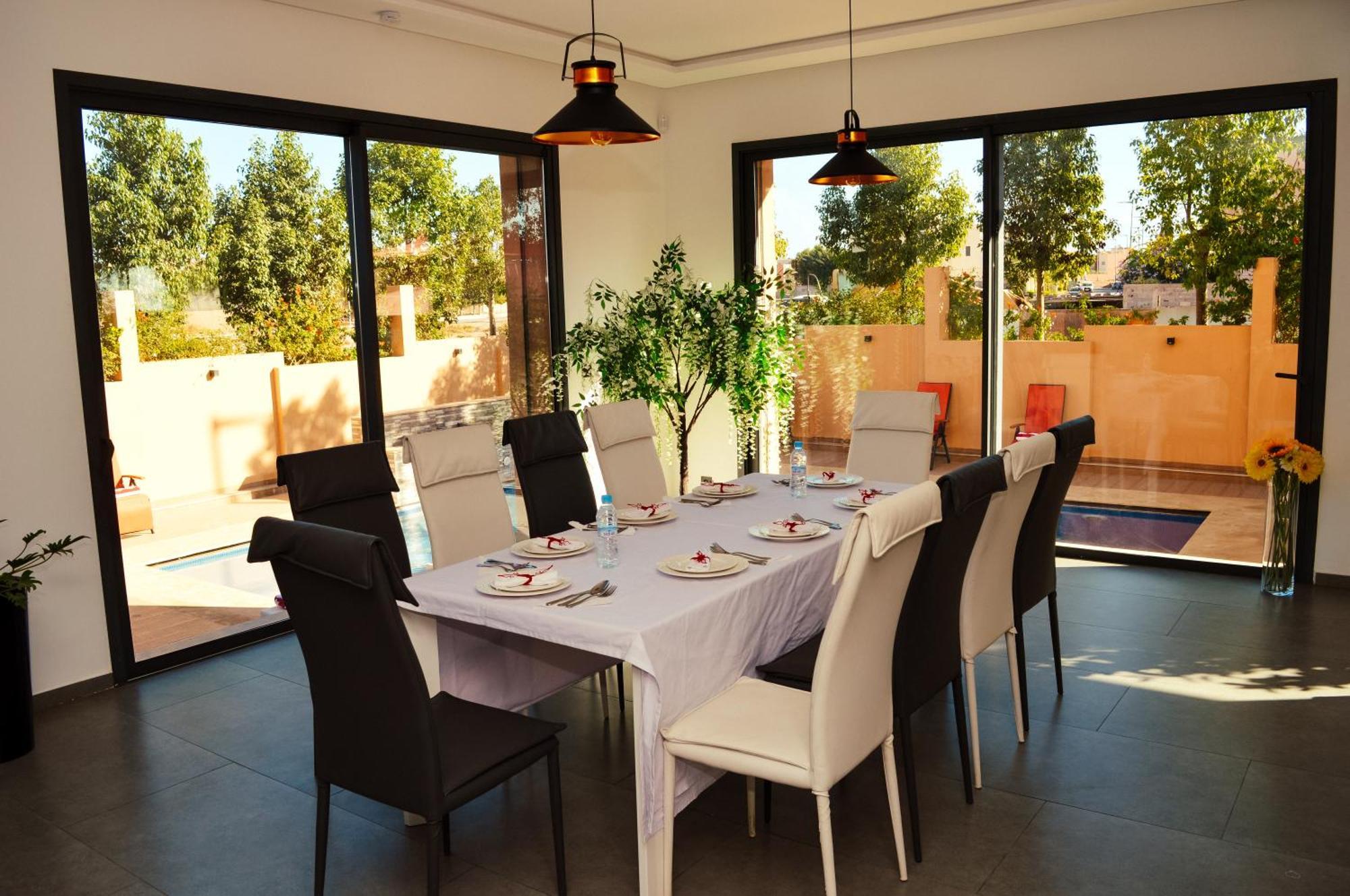 Arabic House Pool & Couette-café *