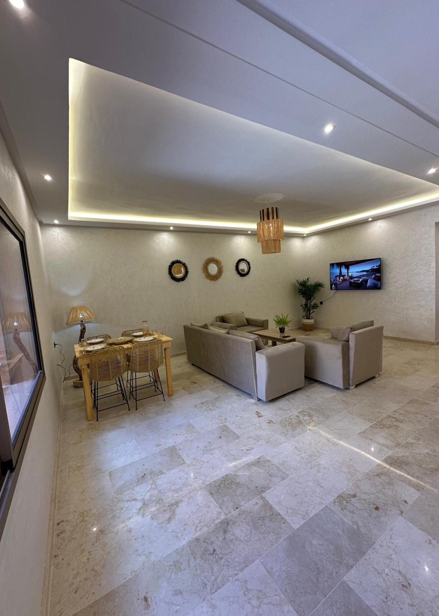Brand New Modern 2 Bedroom With Swimming Pool, Netflix & Iptv Appartement