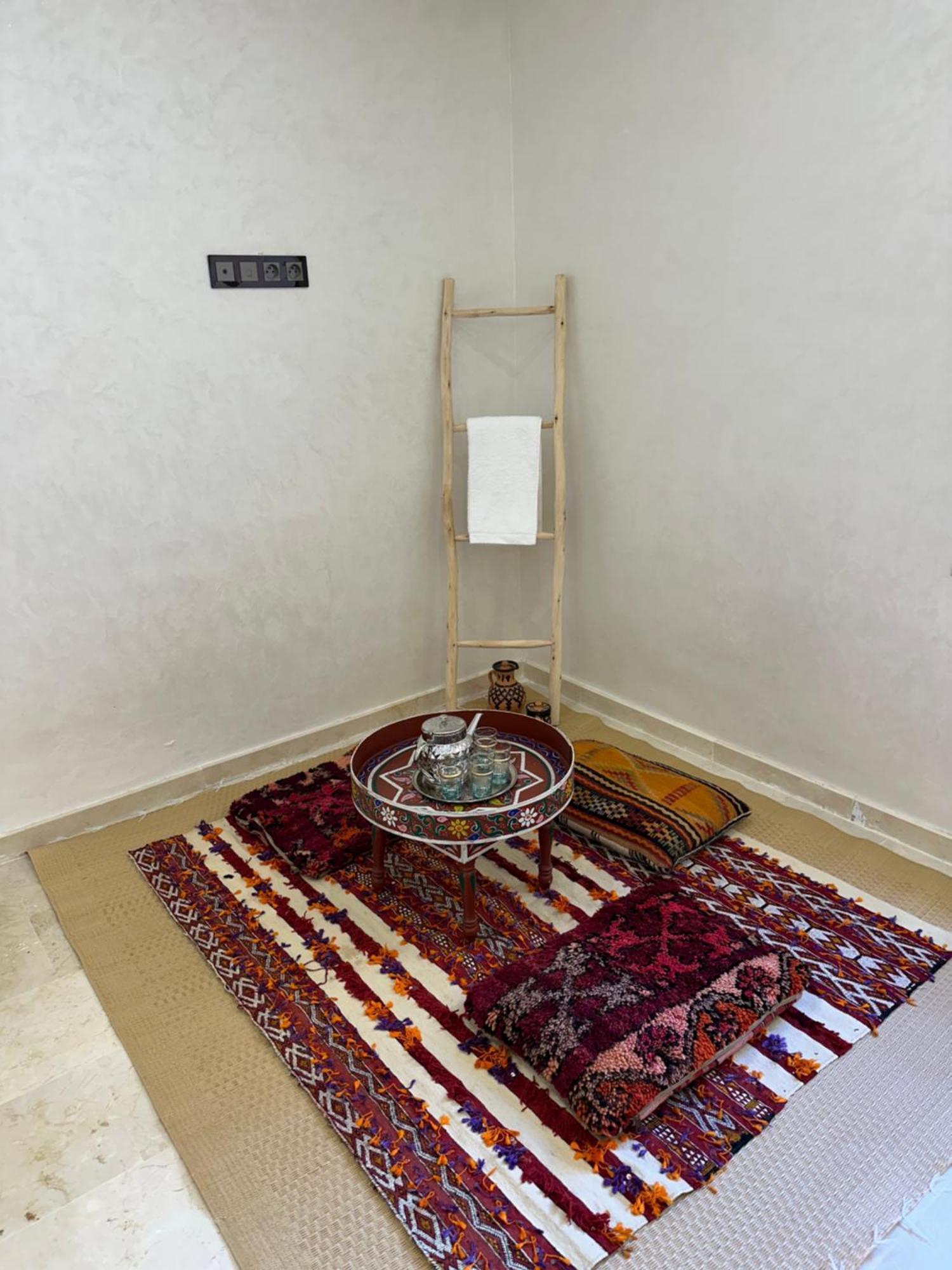 Appartement Brand New Modern 2 Bedroom With Swimming Pool, Netflix & Iptv