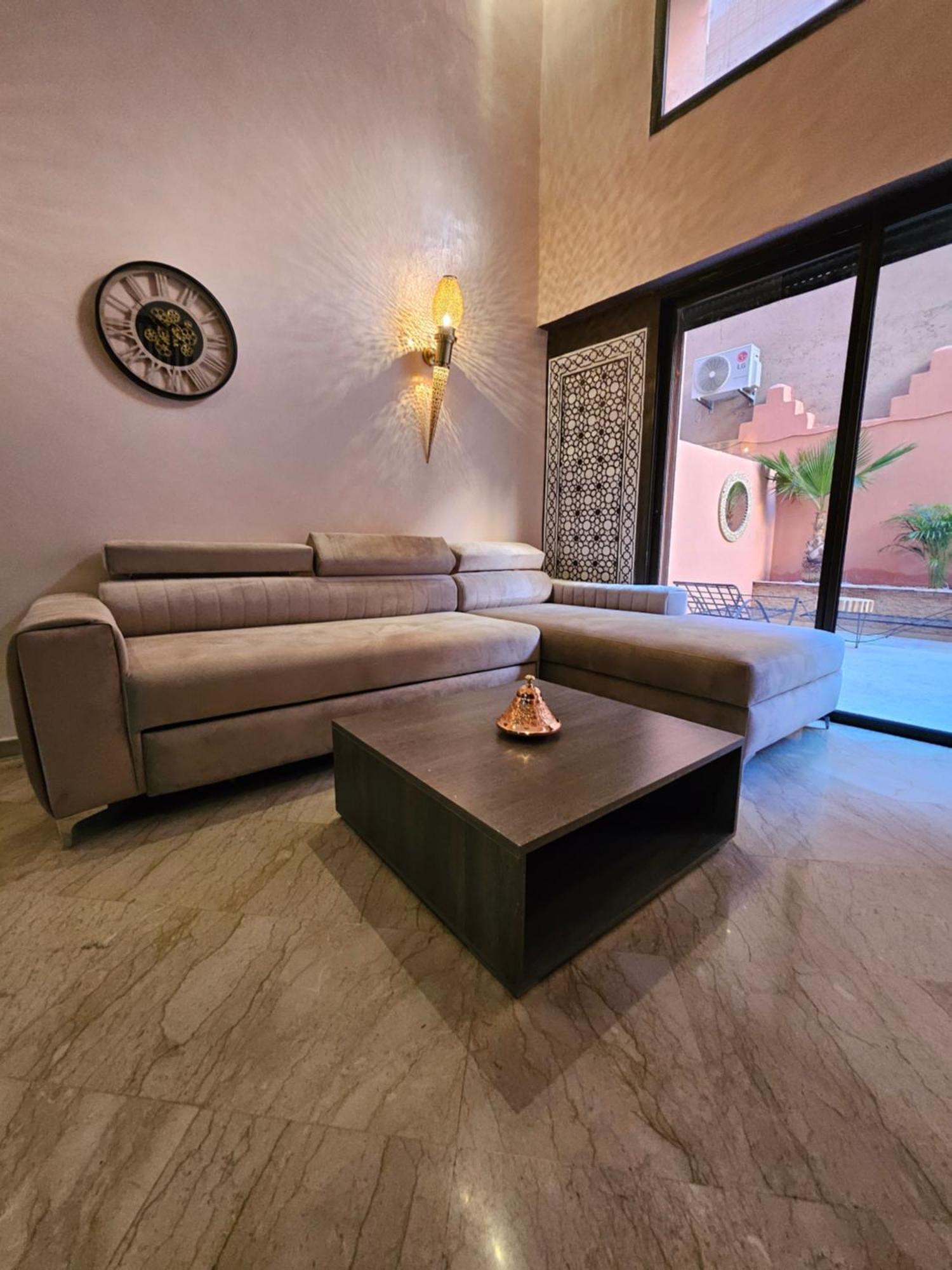 Apartment Duplex Au Coeur De Gueliz, Quartier De Gamme De Marrakech Marrakesch