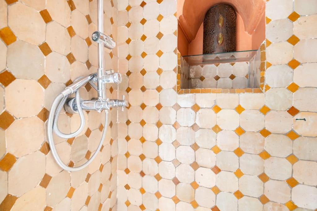 Appartement Penthouse Avec Jacuzzi Prive A Marrakech