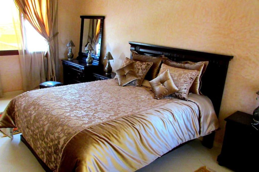 Luxury 4 With Pool & 2 Large Lounges * Marrakesh