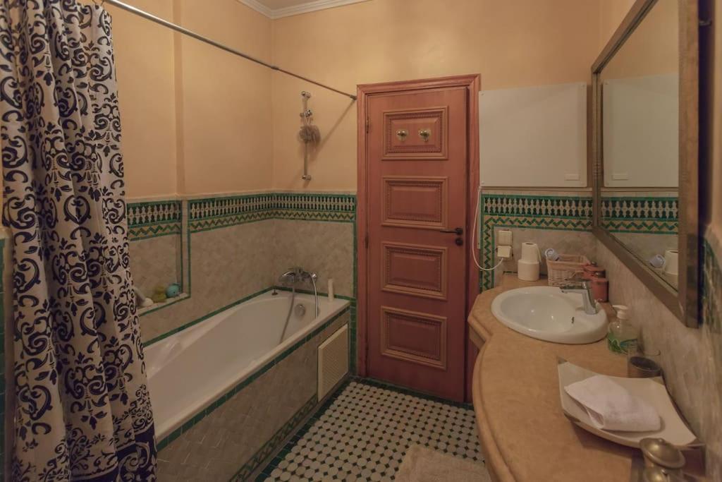 Typical Large Appt In Gueliz With View Apartment *