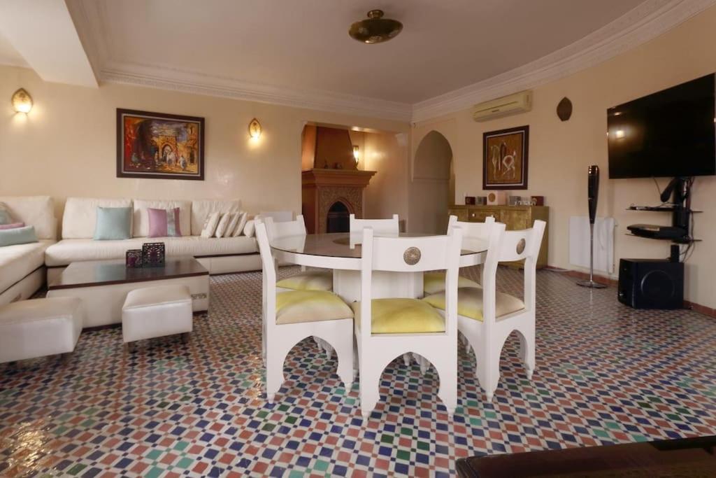 Typical Large Appt In Gueliz With View Apartment Marrakesh
