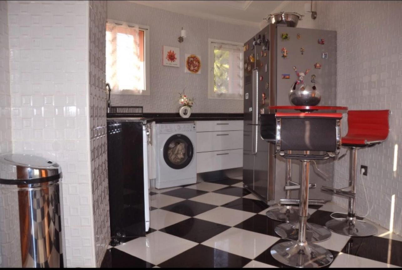 Villa Caprice 4 *