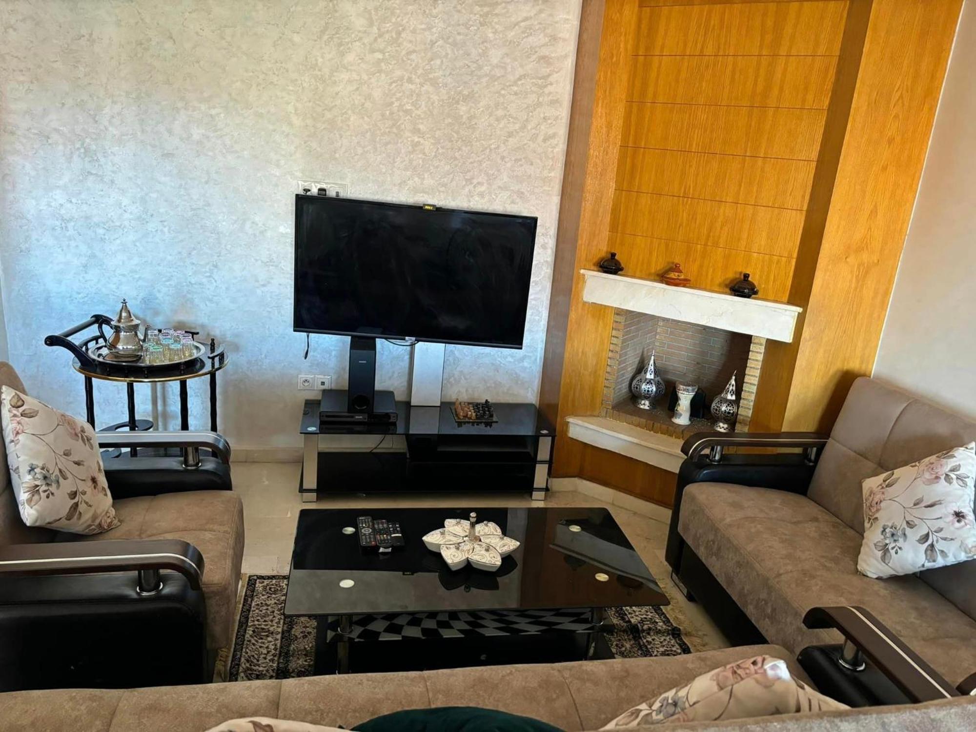 Luxury 10min Du Centre - 3piscines / 2salons + 2 Appartement *