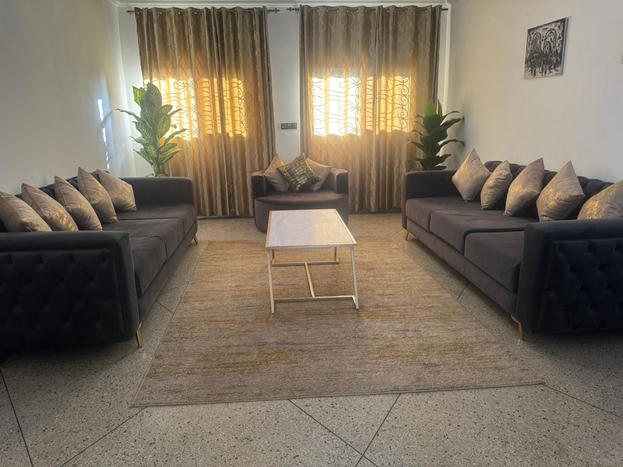 Luxury In Apartment *