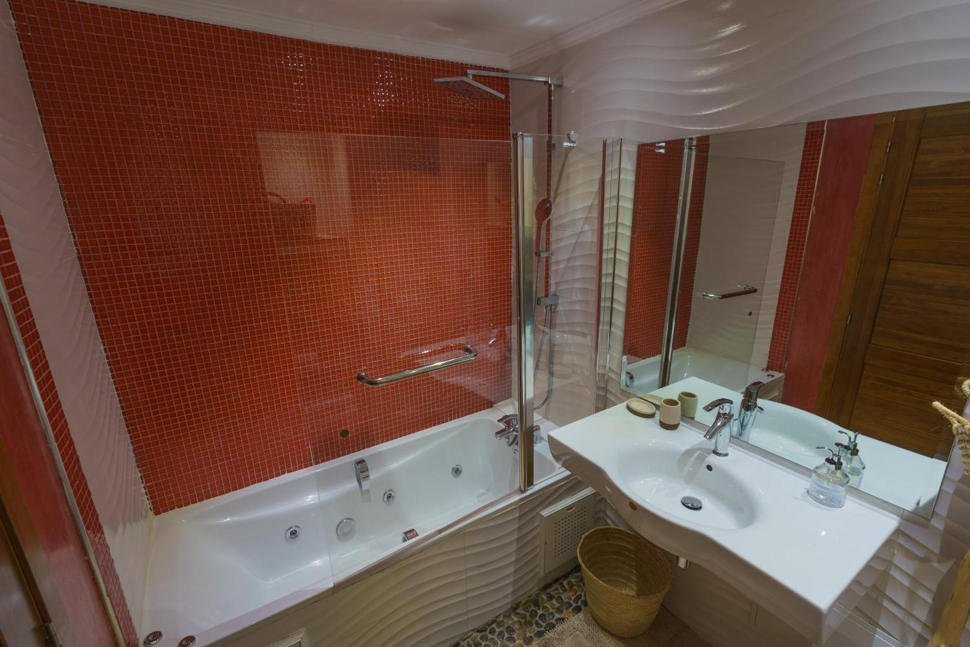 Luxueux 138 M2 Avec Piscine Appartamento *