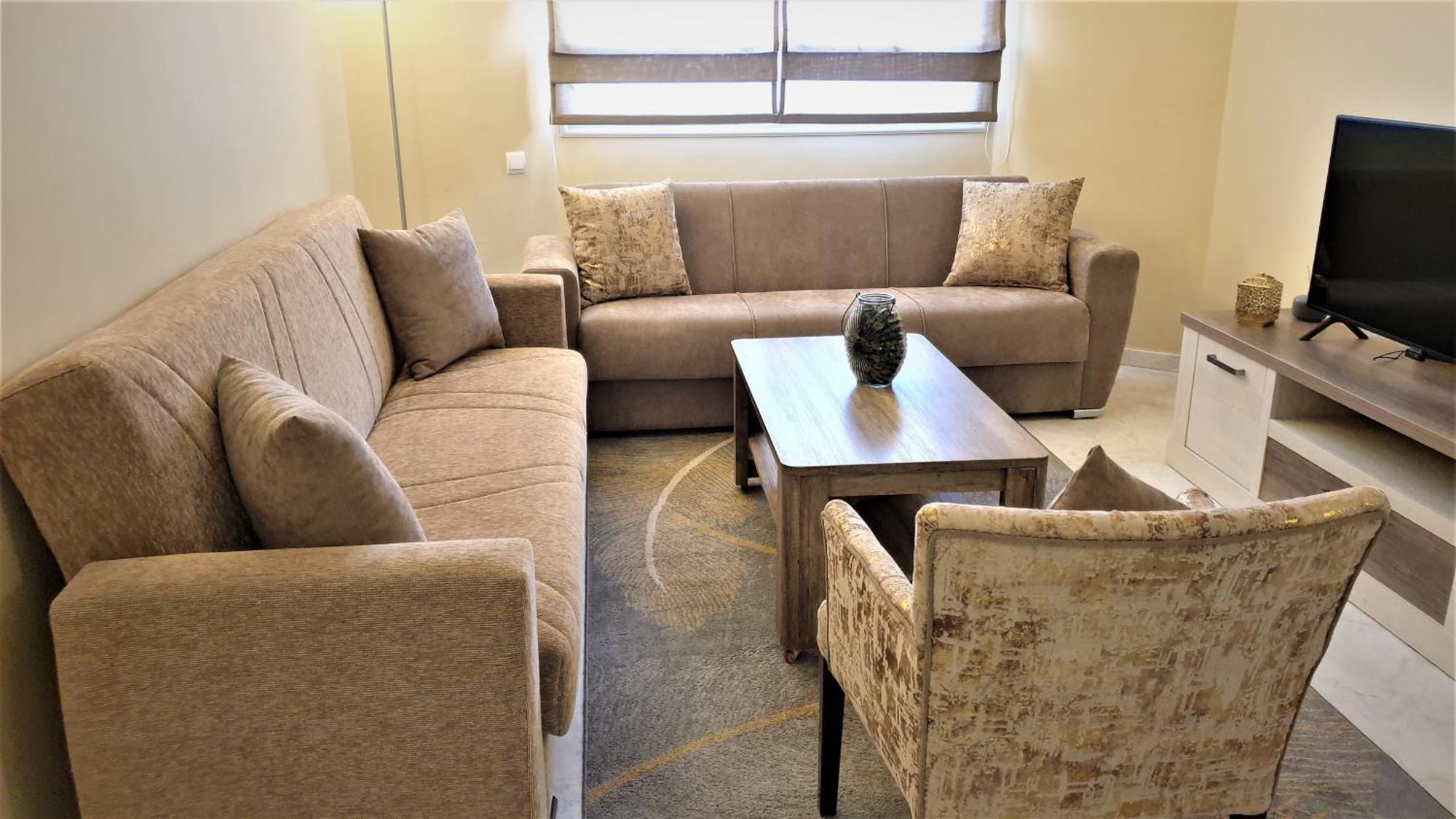 ☆hivernage☆ Charming , Spacious & Bright With Pool *