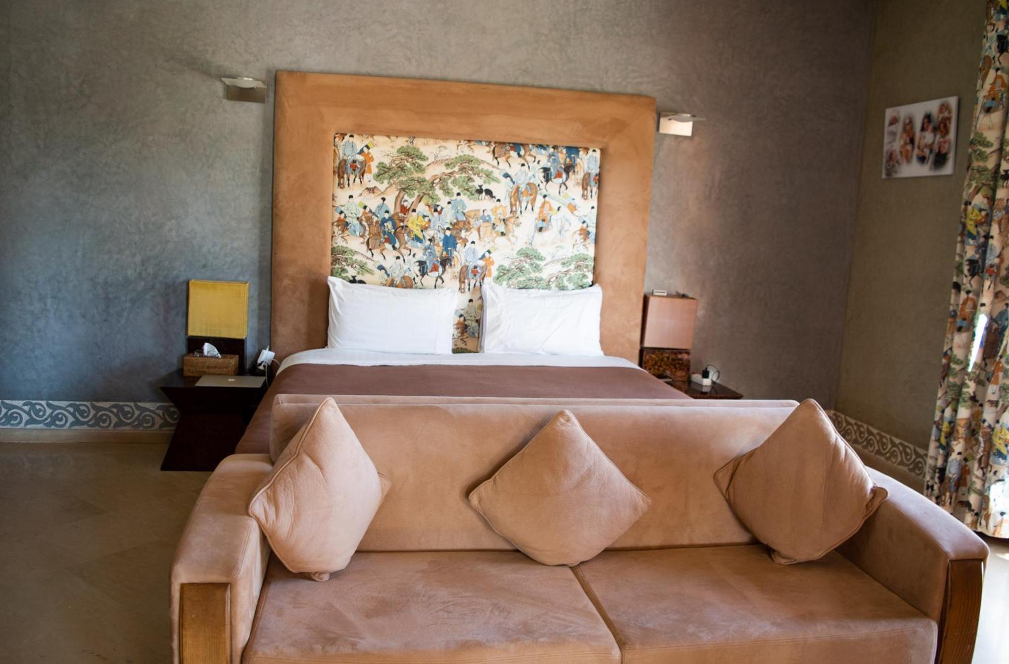 Soraya/noor & Villa