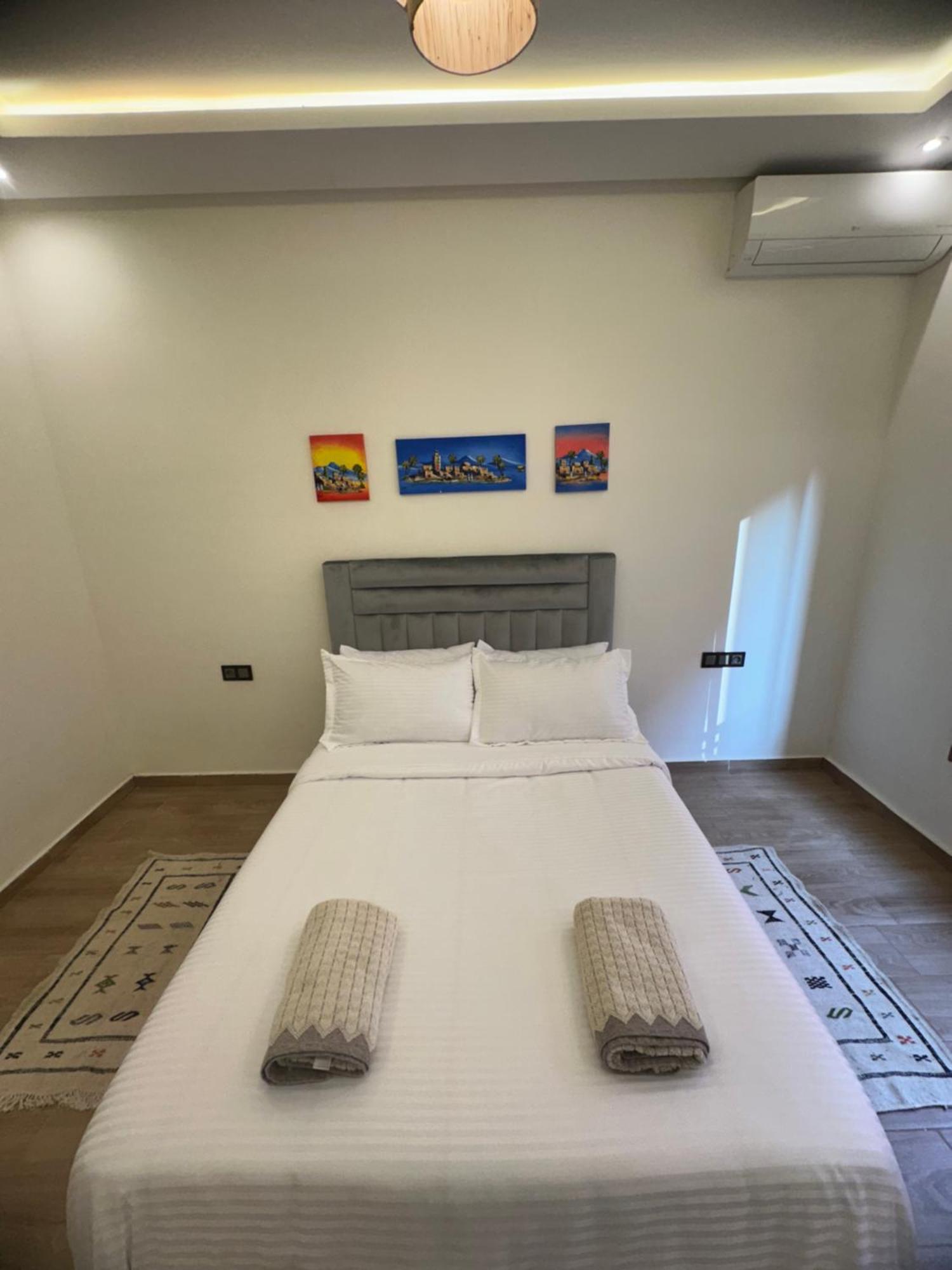 Apartment Brand New Modern 2 Bedroom With Swimming Pool, Netflix & Iptv