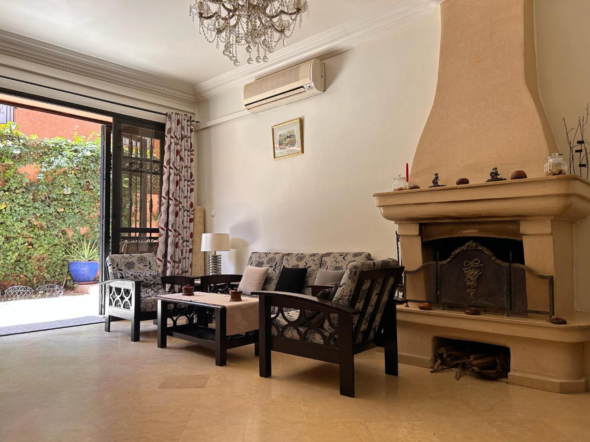 Targa Piscine 10 Minutes Du Centre - Ark Realty *