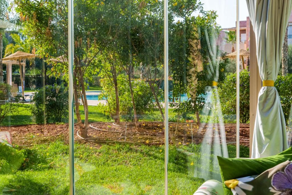 Perle Rare A Prestigia - Vue Sur Piscine & Jardin Appartement *