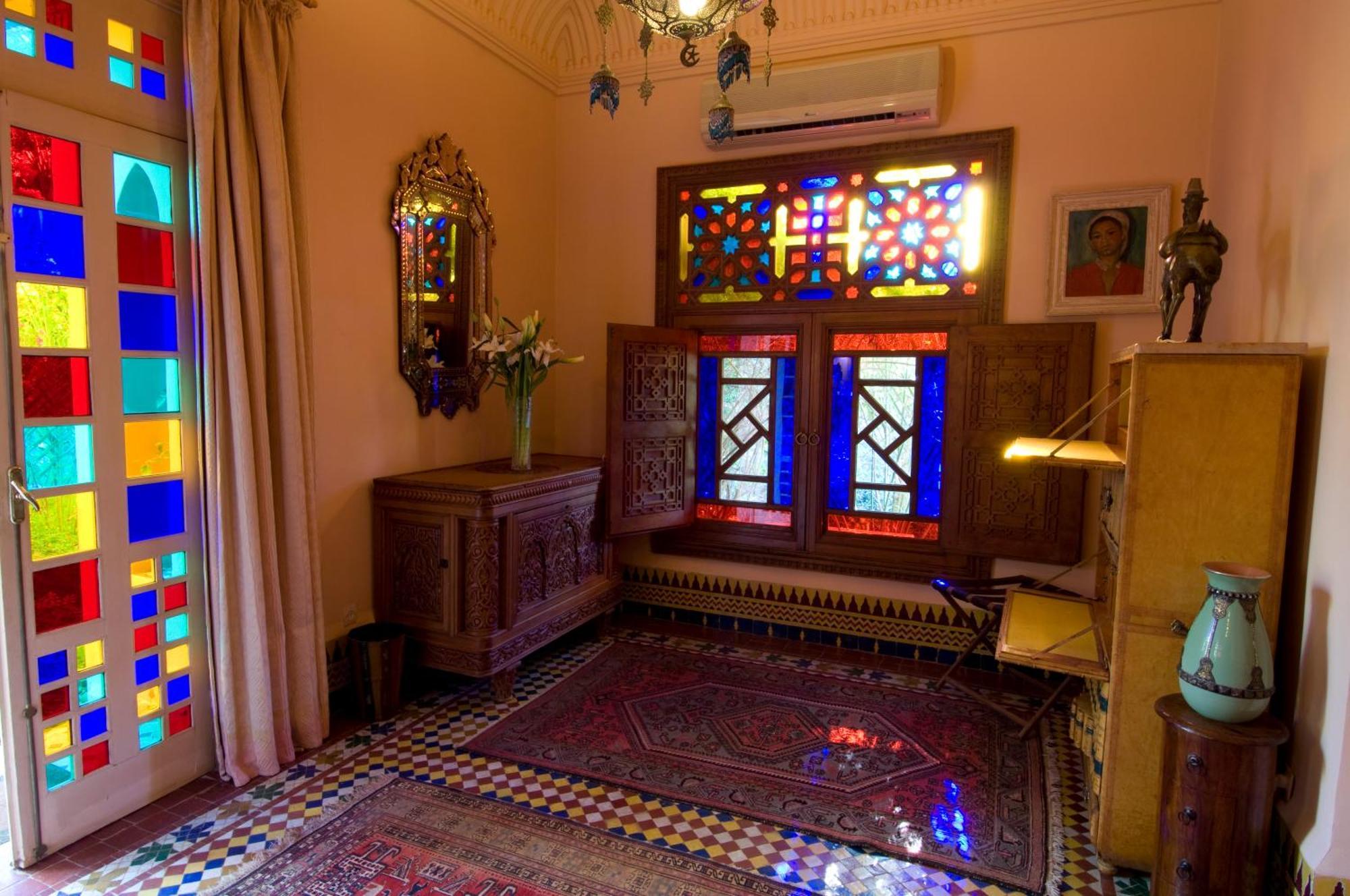 Gasthuis Dar Ayniwen Garden Hotel&bird Zoo 5*