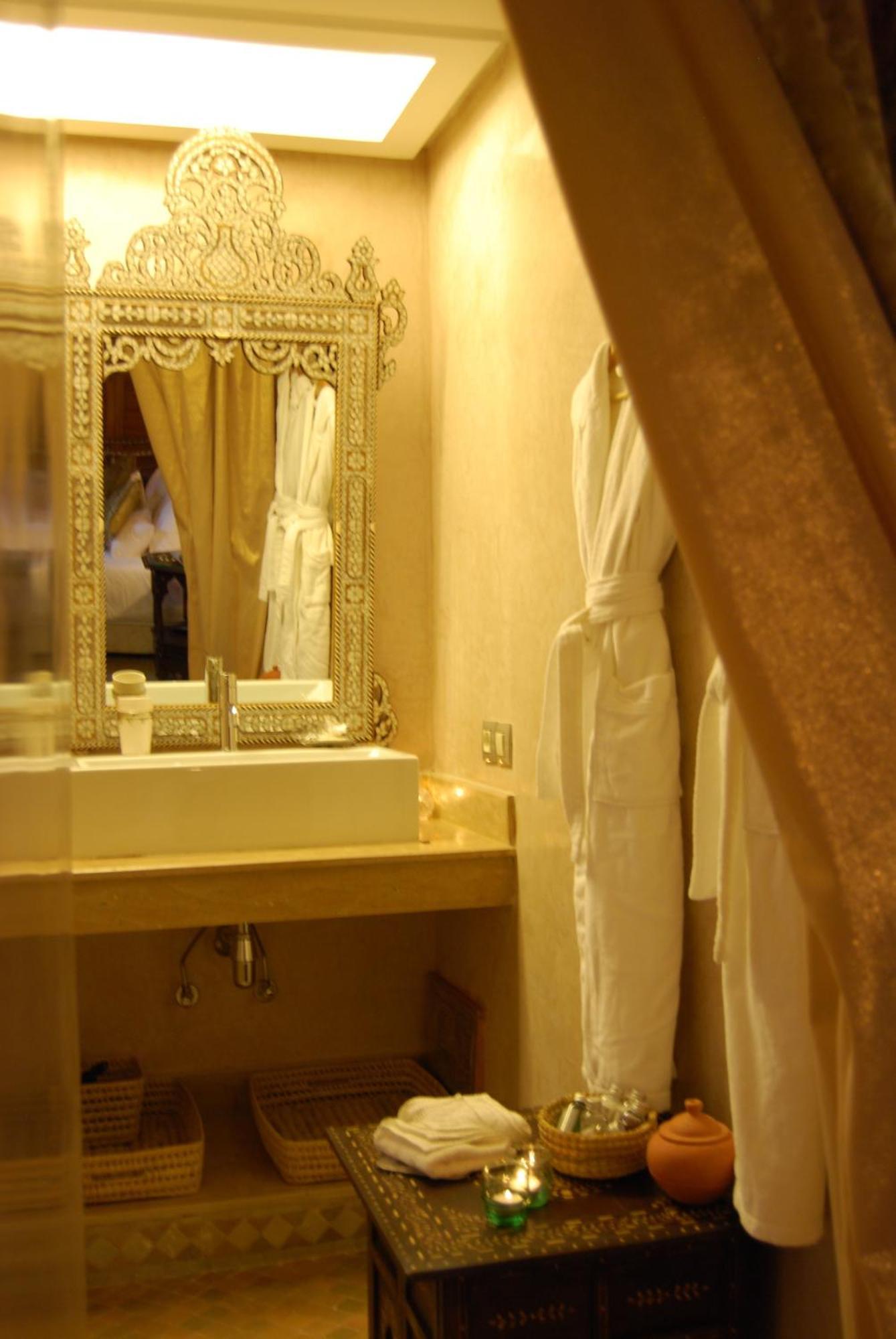Riad Flam &