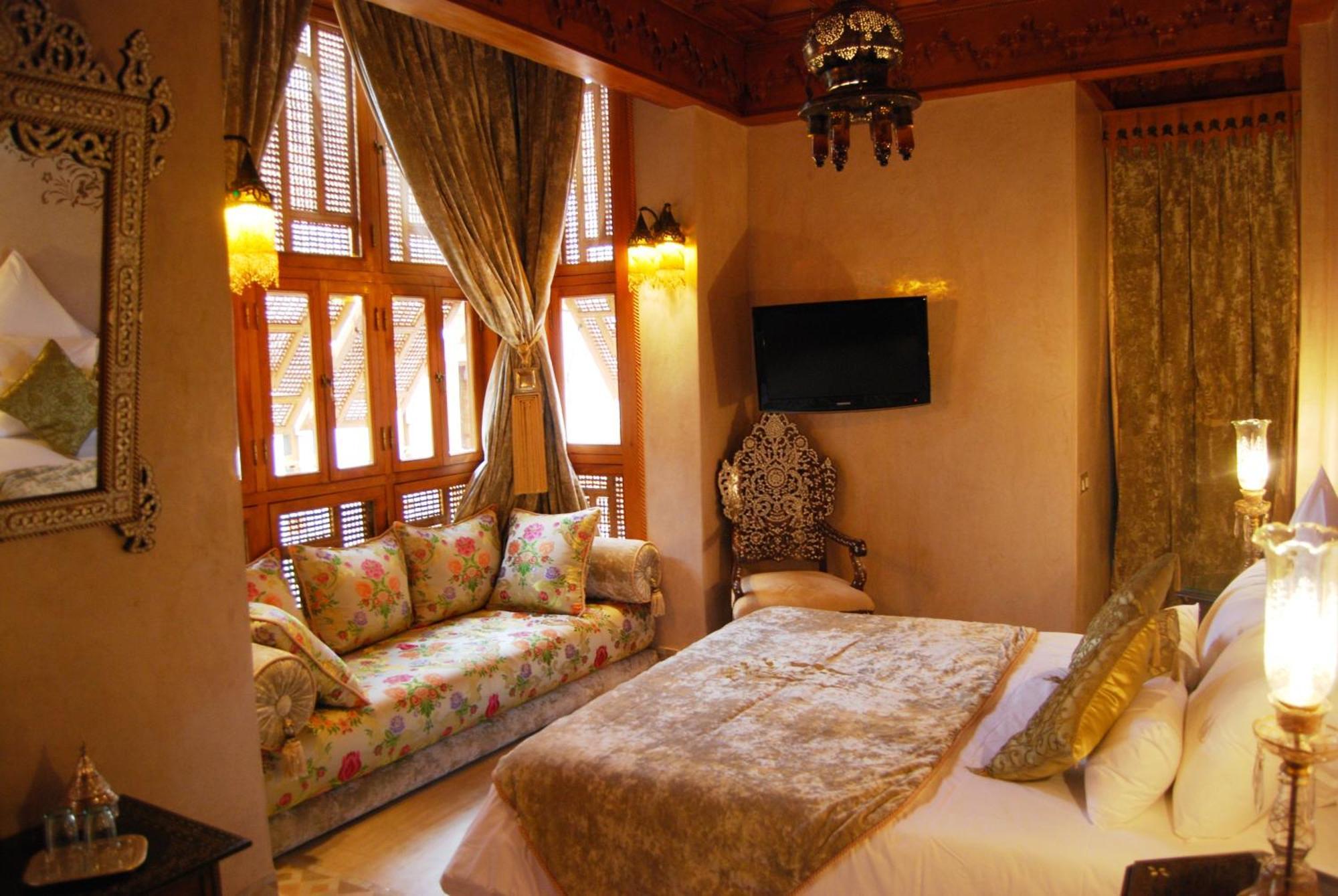 Riad Flam & 4*