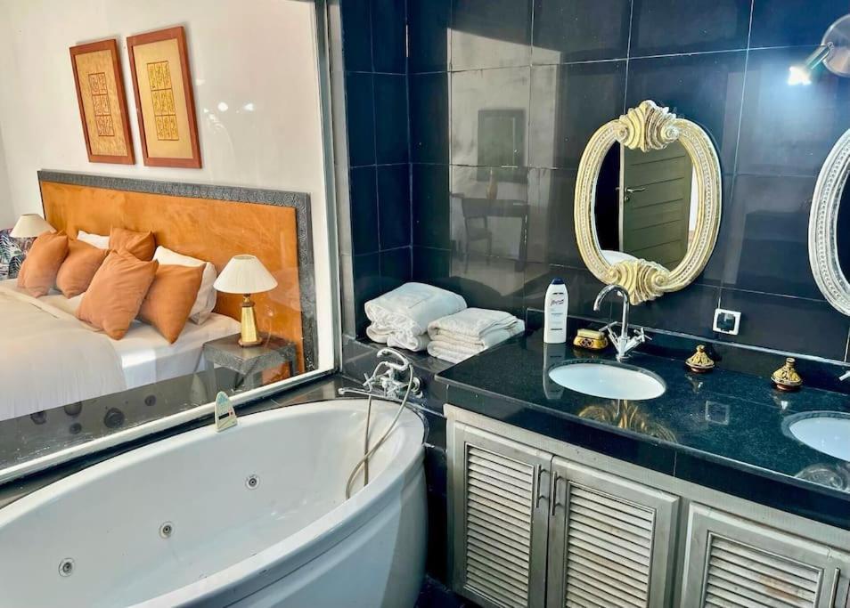 Villa Oliveraie Prestige - 50 Hectares Prives