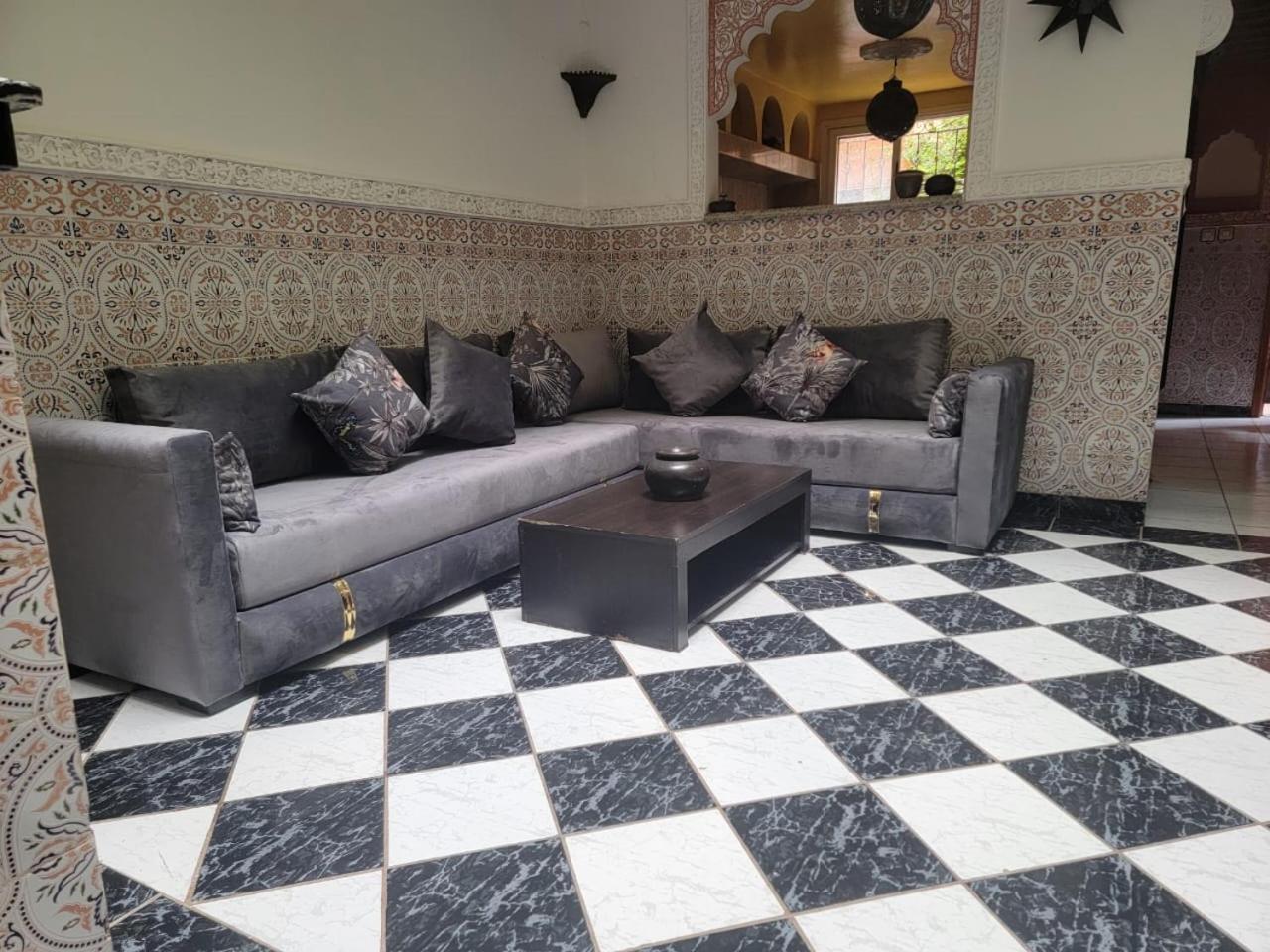 Riad Alaoui 146 With Swimming Pool And Free Parking