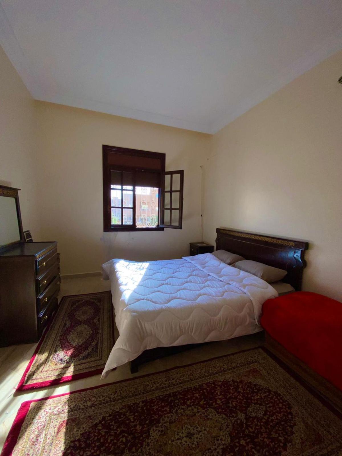 Zone A Louer! Appartement *