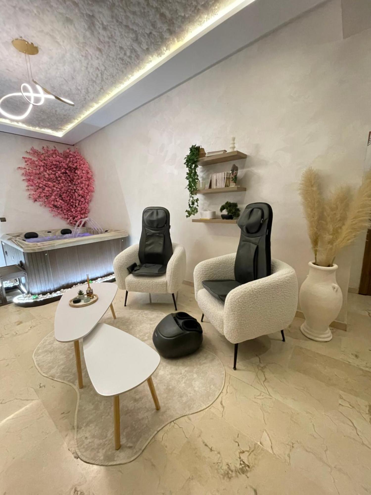 Luxueuse Avec Jacuzzi En Plein Coeur De Marrakech Appartement *