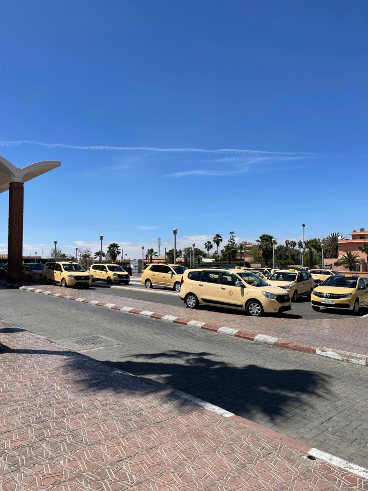 Appartement Luxueuse Avec Jacuzzi En Plein Coeur De Marrakech *