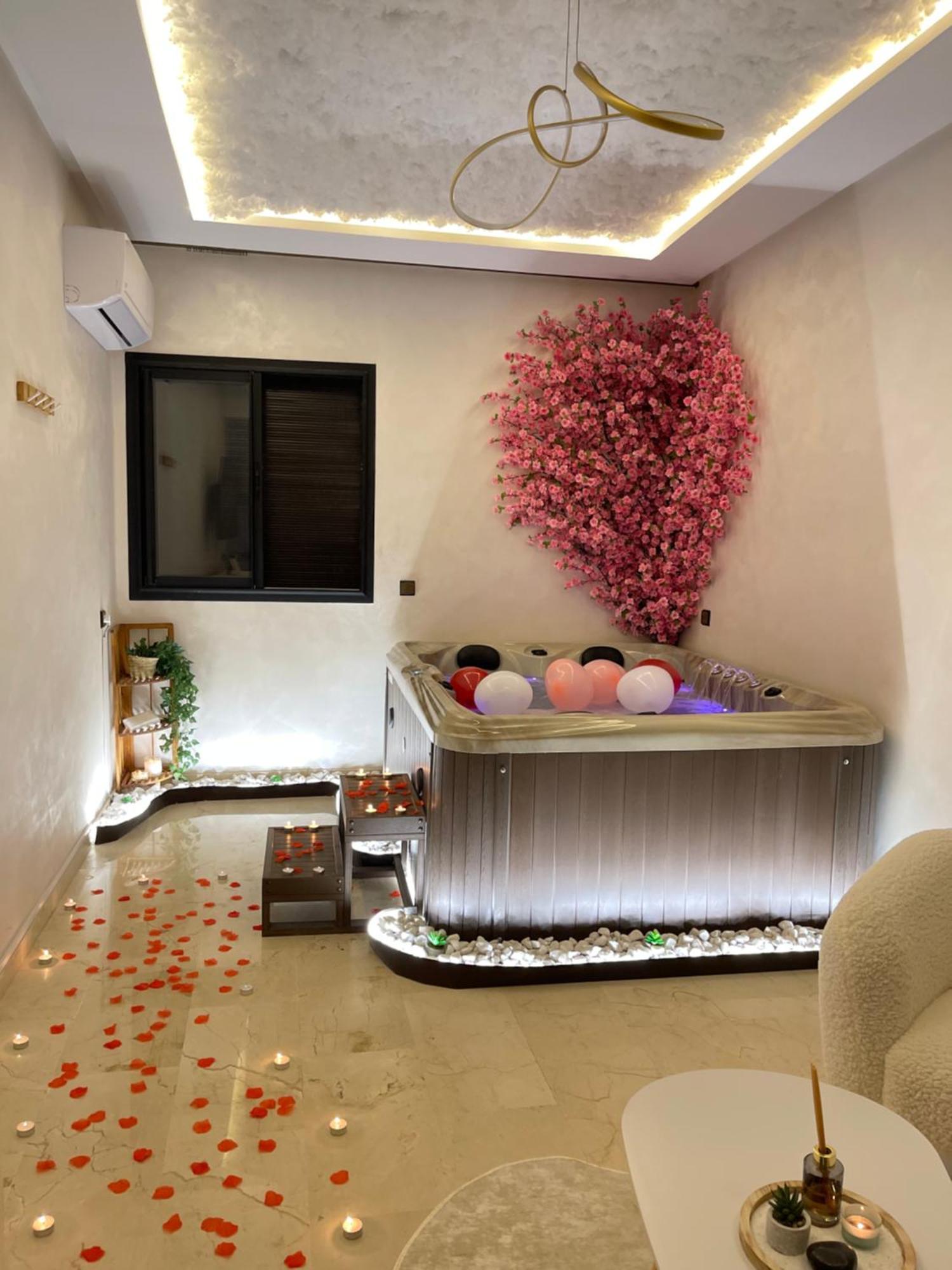 Luxueuse Avec Jacuzzi En Plein Coeur De Marrakech Marrakesh