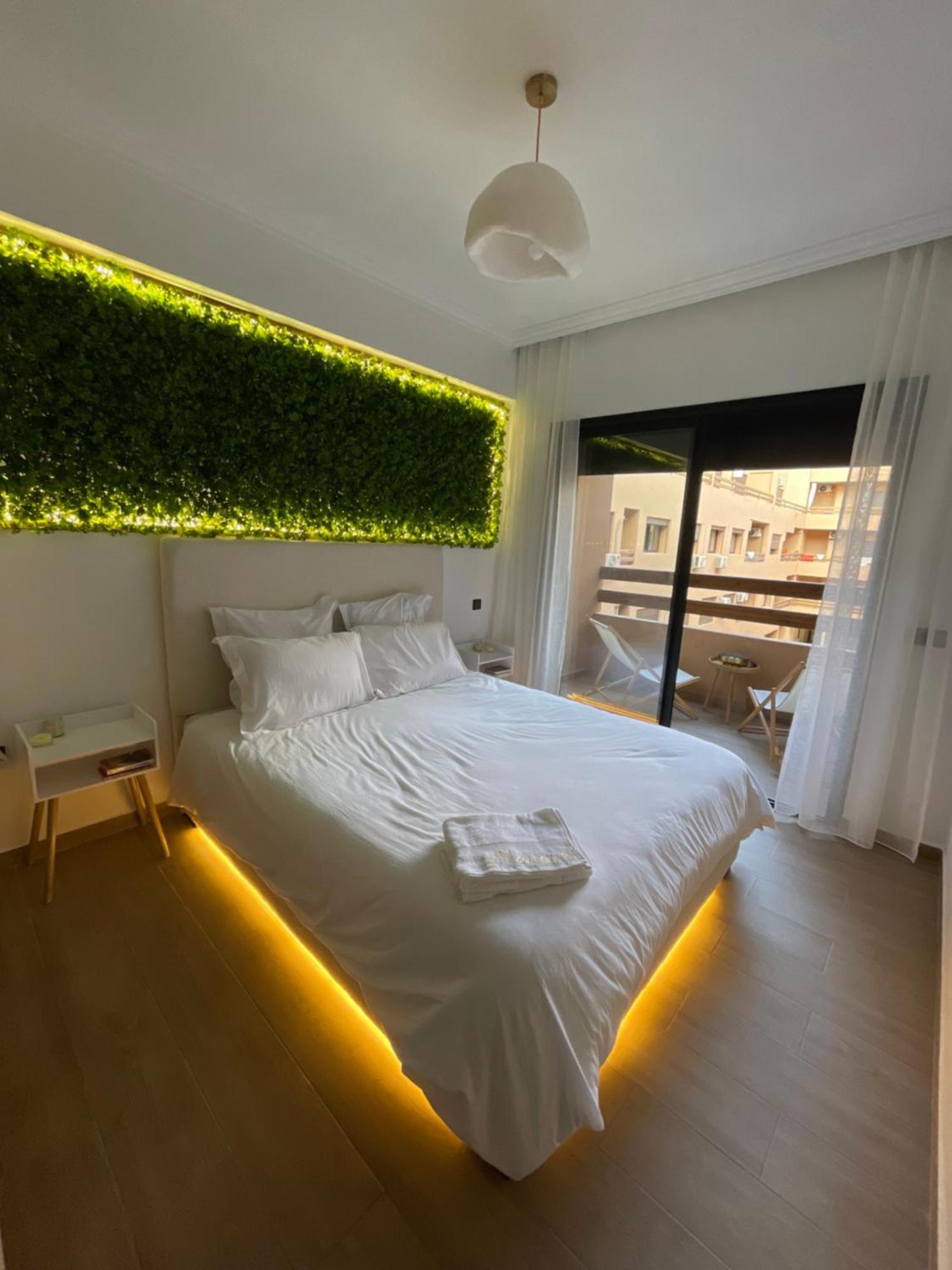 Luxueuse Avec Jacuzzi En Plein Coeur De Marrakech Appartement Marrakesh