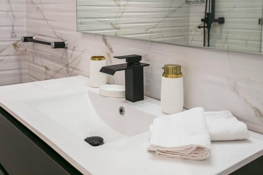 Luxury Odyssey - Marrakech Centre Appartement *
