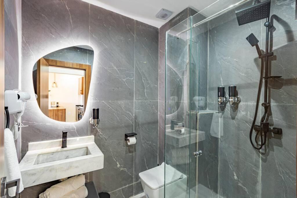 Luxury Gueliz, Cinema Bedroom Experience Appartamento