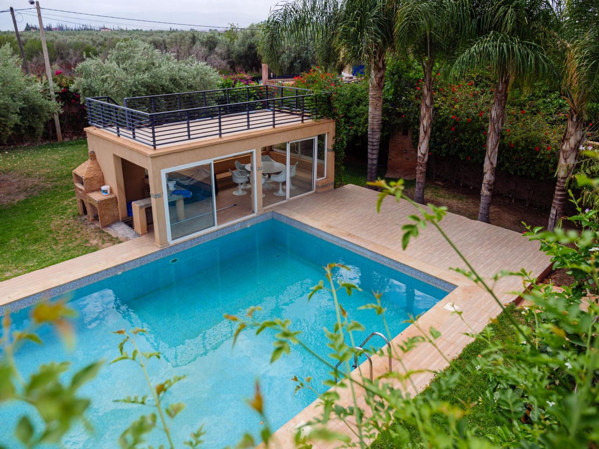 Luxury Villa *