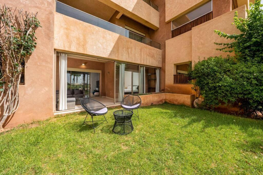 Relax Front Of Pool-golf-atlas