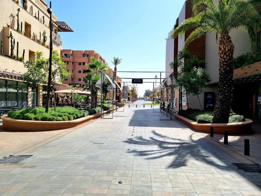 Luxury Place M Avenue