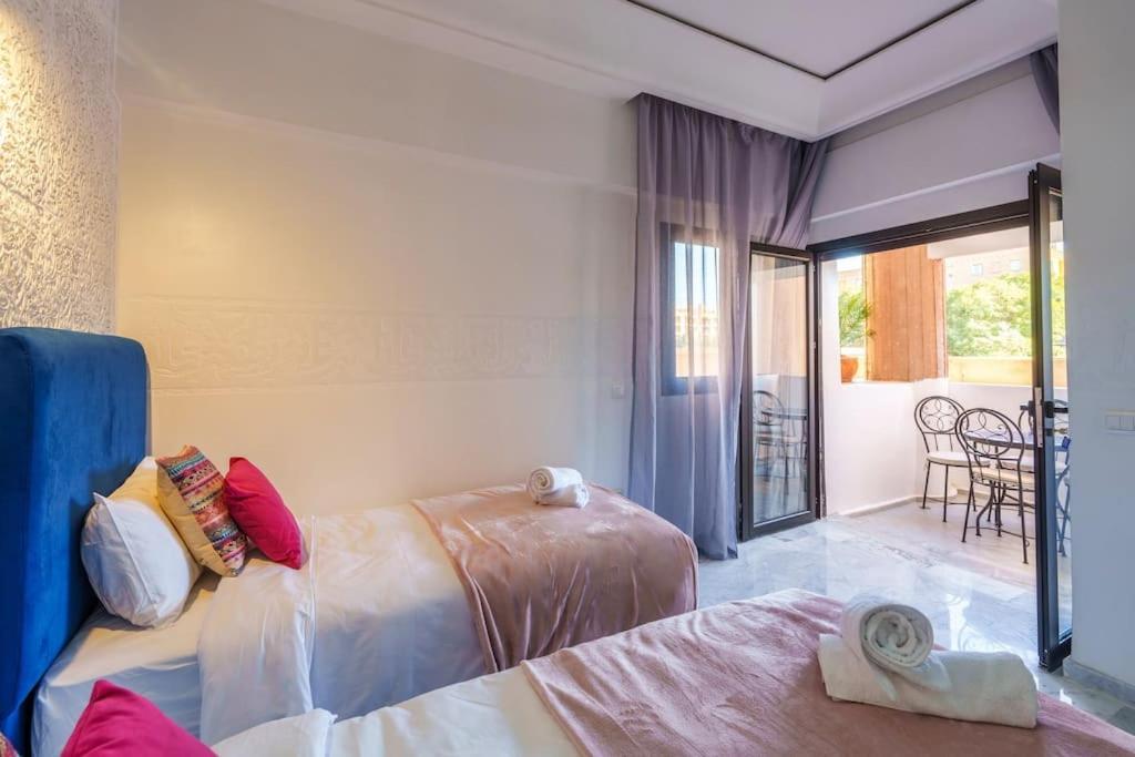 Luxury Place M Avenue *