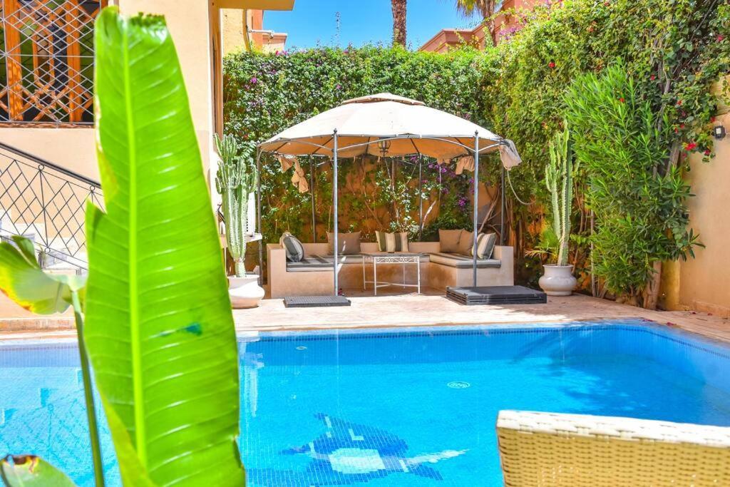 In Villa *
