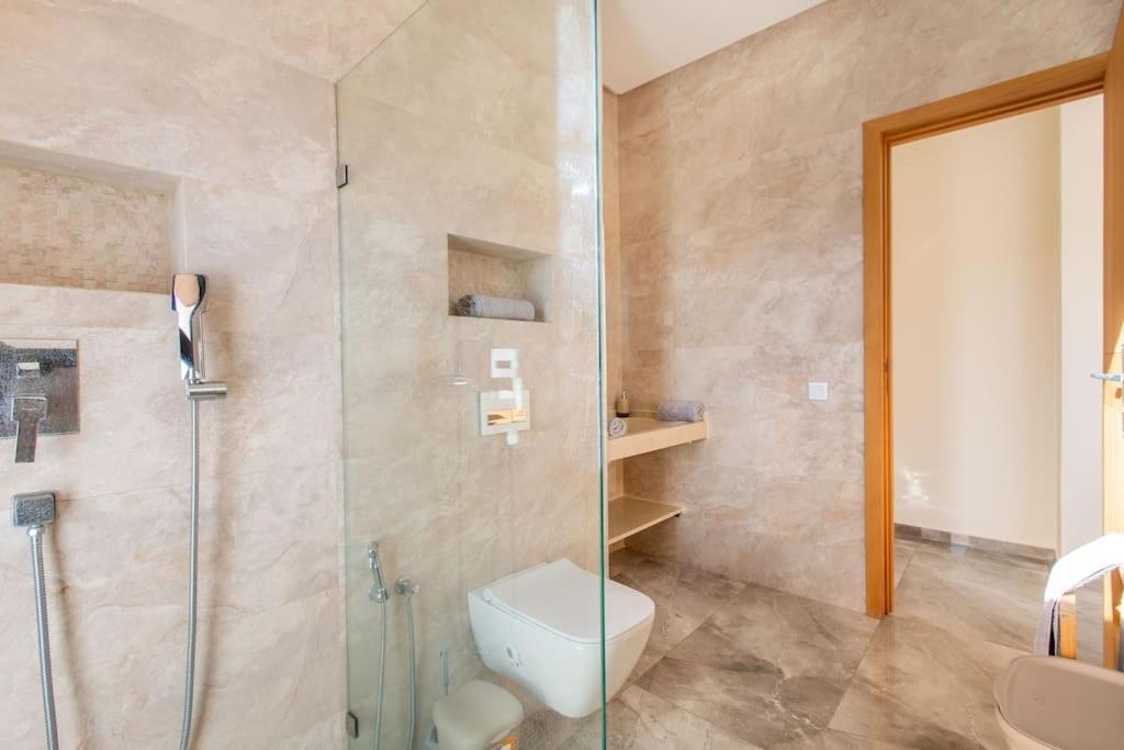 Kassia , Jacuzzi, Hamman, Jeux… *