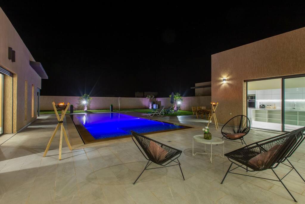 Kassia , Jacuzzi, Hamman, Jeux… Villa *