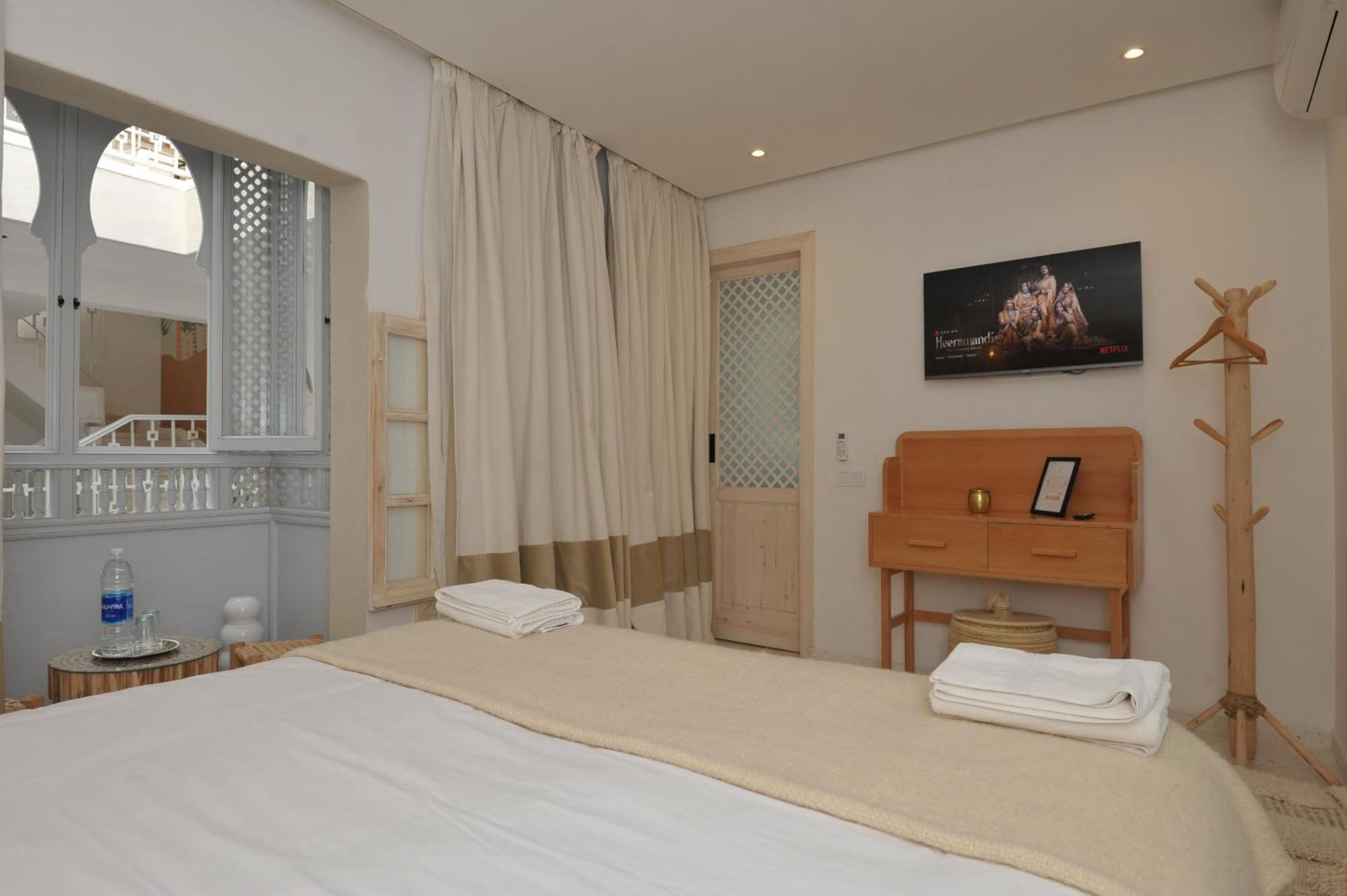 Guest house K-white *
