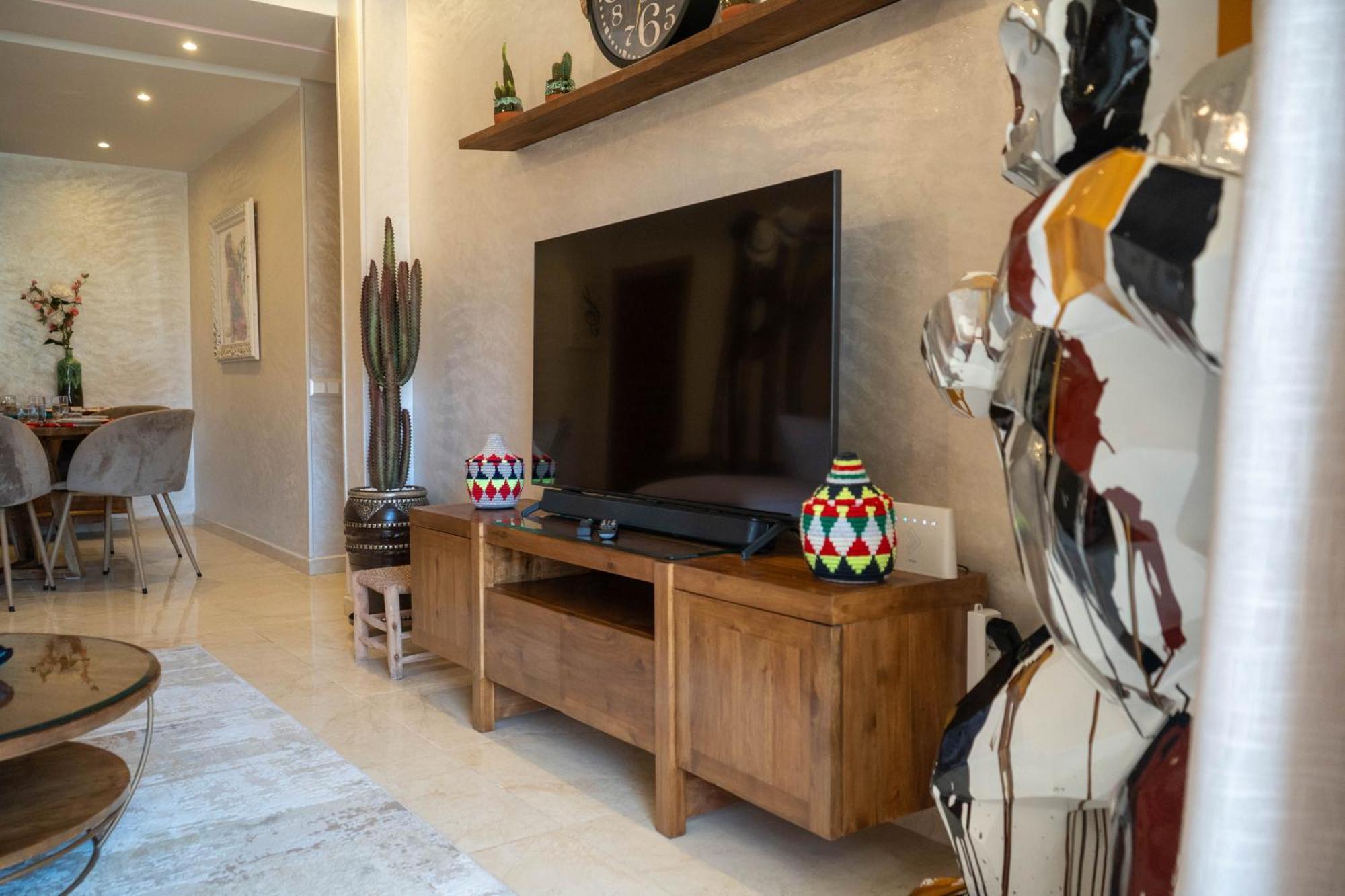 Appartement Magnifique Moderne De 2 Avec Piscine A 10 Min Du Centre De Marrakech Marrakesh