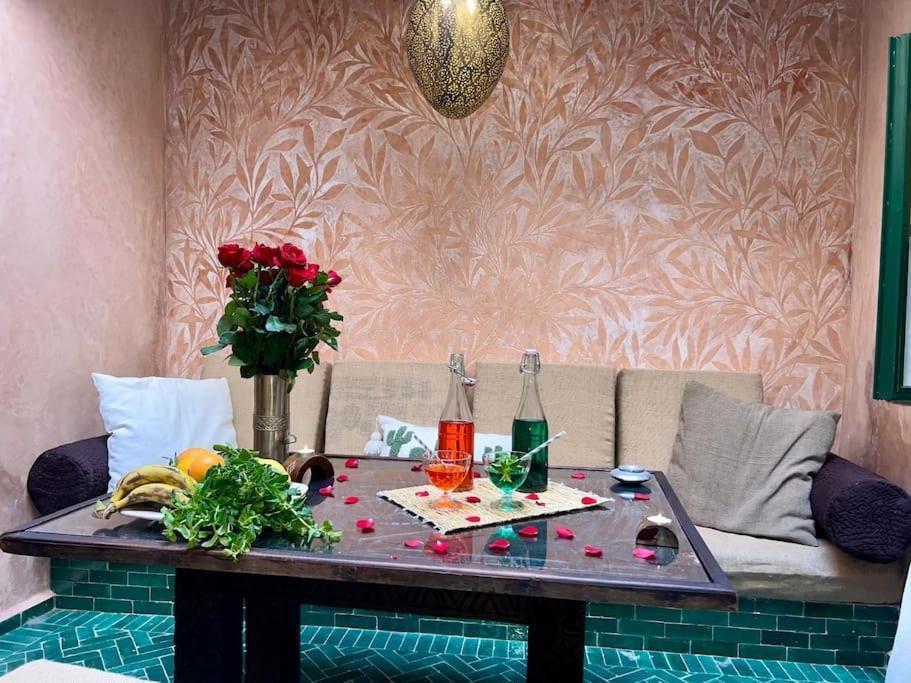 Magnifique Prive 3 Chambres, Terrasse Sur Le Toit A Marrakech Au Coeur De La Medina *