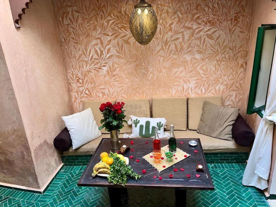 Magnifique Prive 3 Chambres, Terrasse Sur Le Toit A Marrakech Au Coeur De La Medina Villa Marrakesh