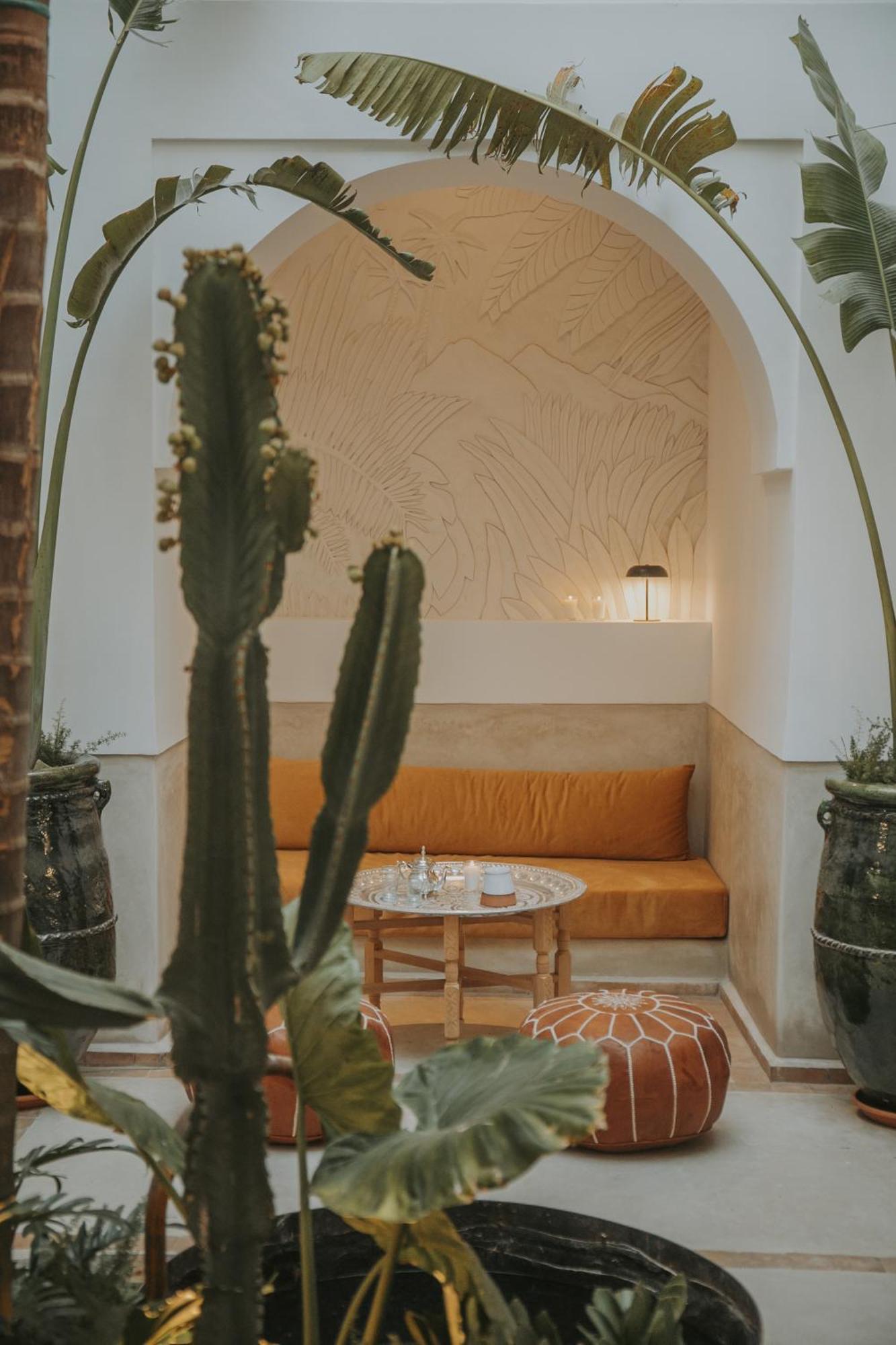 Riad K