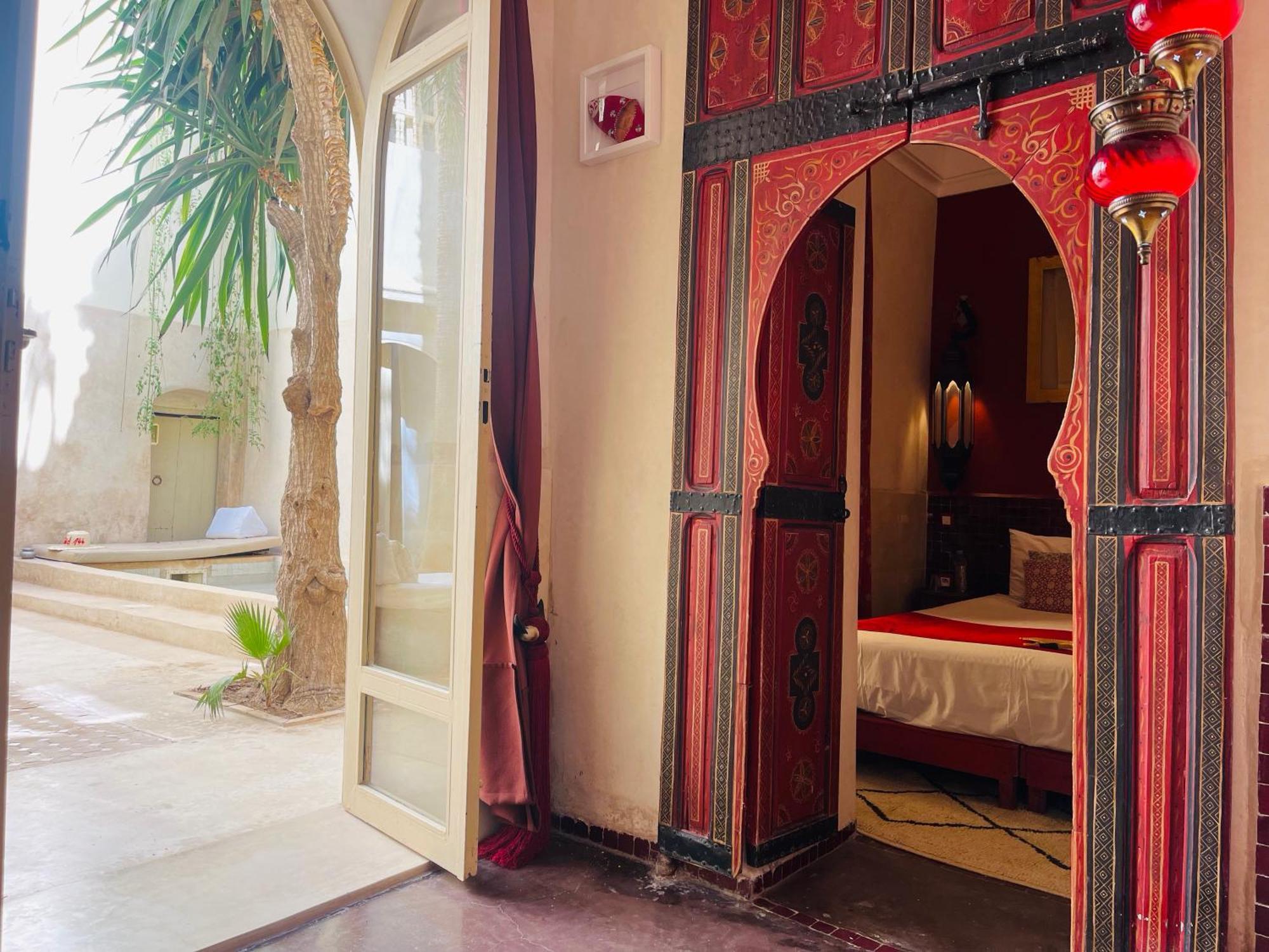 144 Riad