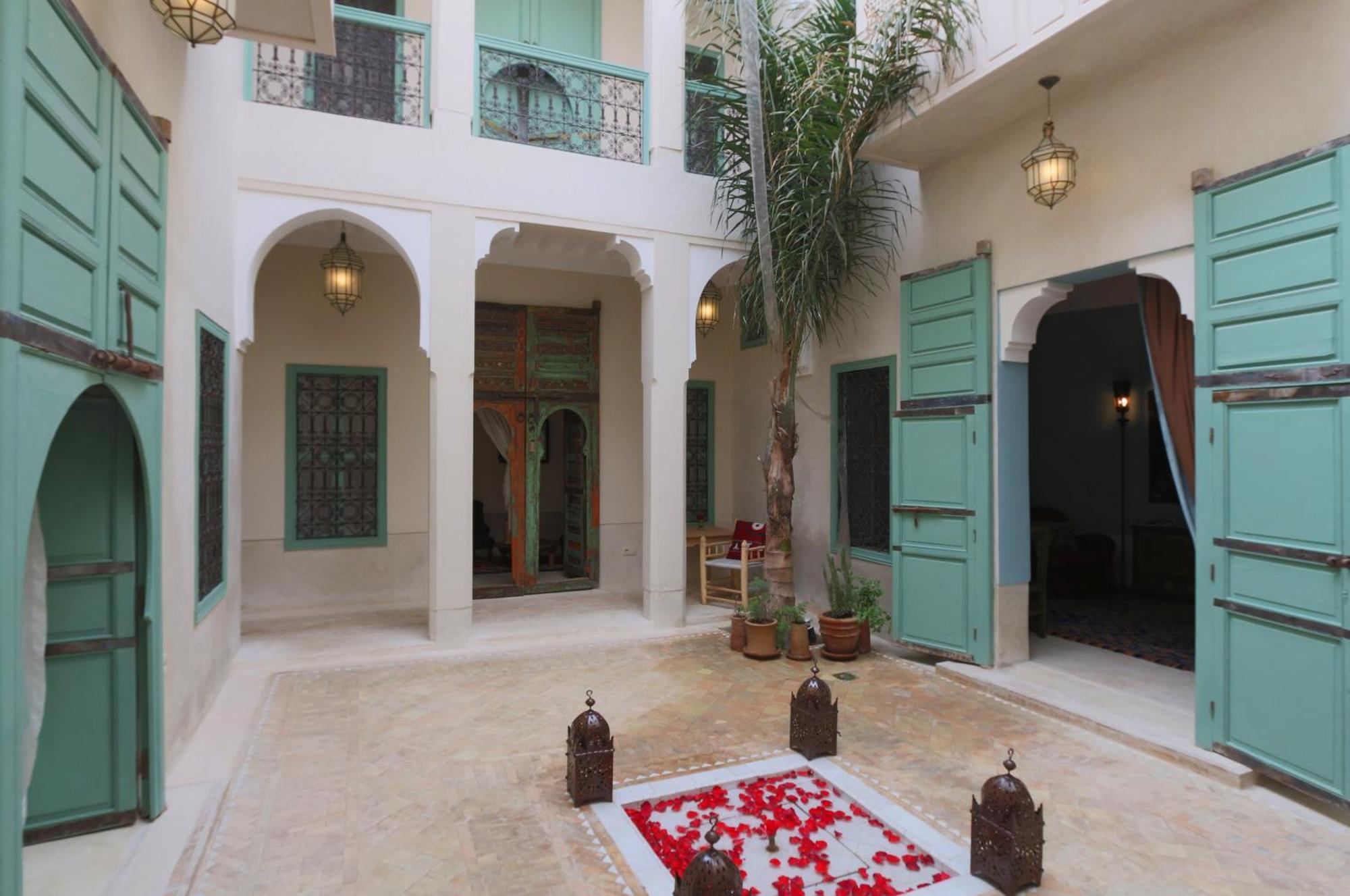 Dar Ayur 3*