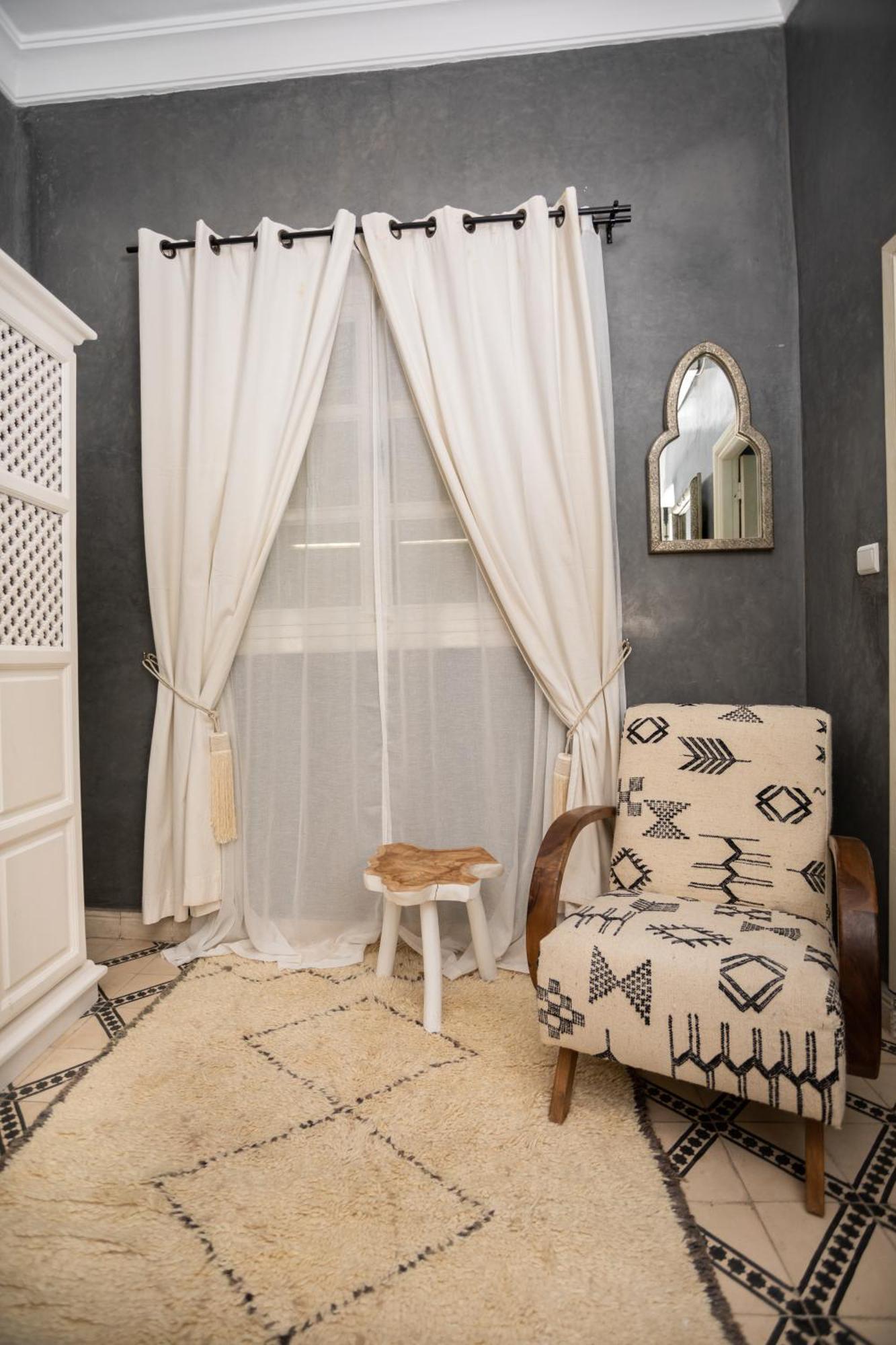 Miss Caracal Riad
