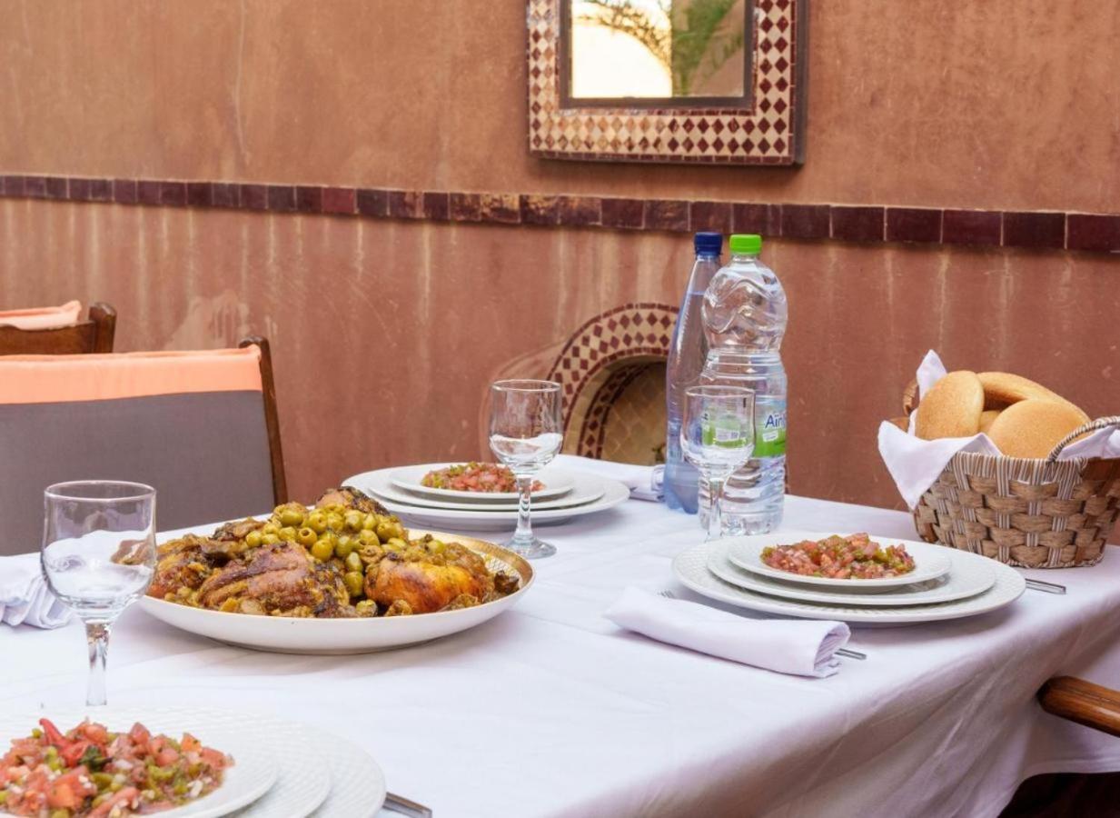 Ushuaia Avec Piscine - Petit Dejeuner Gratuit - Marrakech Center Villa Marrakesh