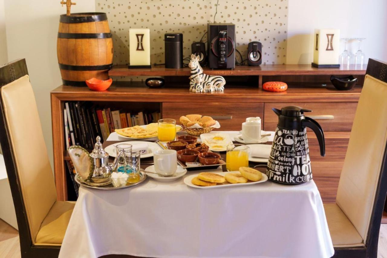 Villa Ushuaia Avec Piscine - Petit Dejeuner Gratuit - Marrakech Center *