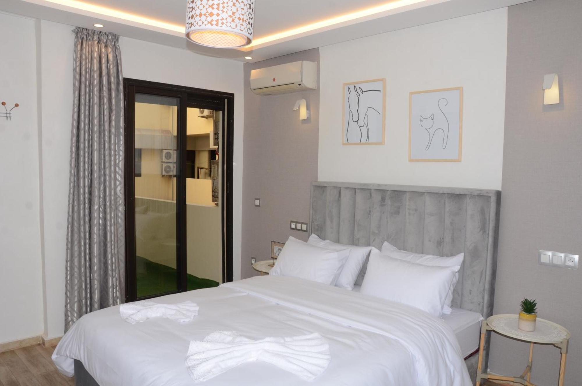 Appartement Miramas 2 *