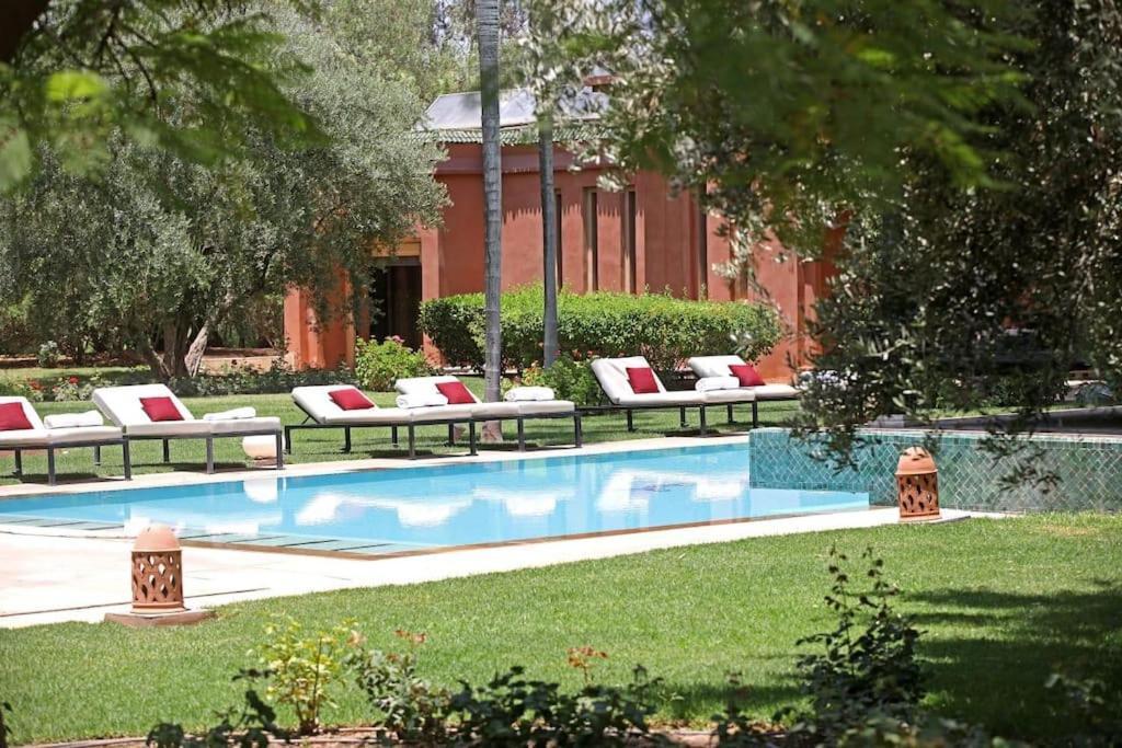 Villa Atlas Mountain Escape: Pool, Garden & Paradise Marrakesh