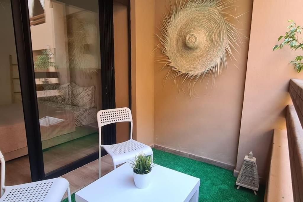 Appartement 2 Vue Piscine A Gueliz En Face La Gare De Train Marrakech *