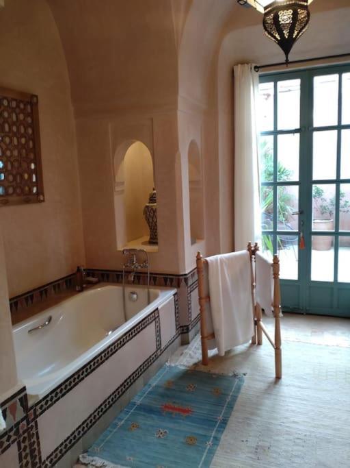 Marrakech, 7 Harmonia, Pour 6 Personnes Avec Piscine Privee